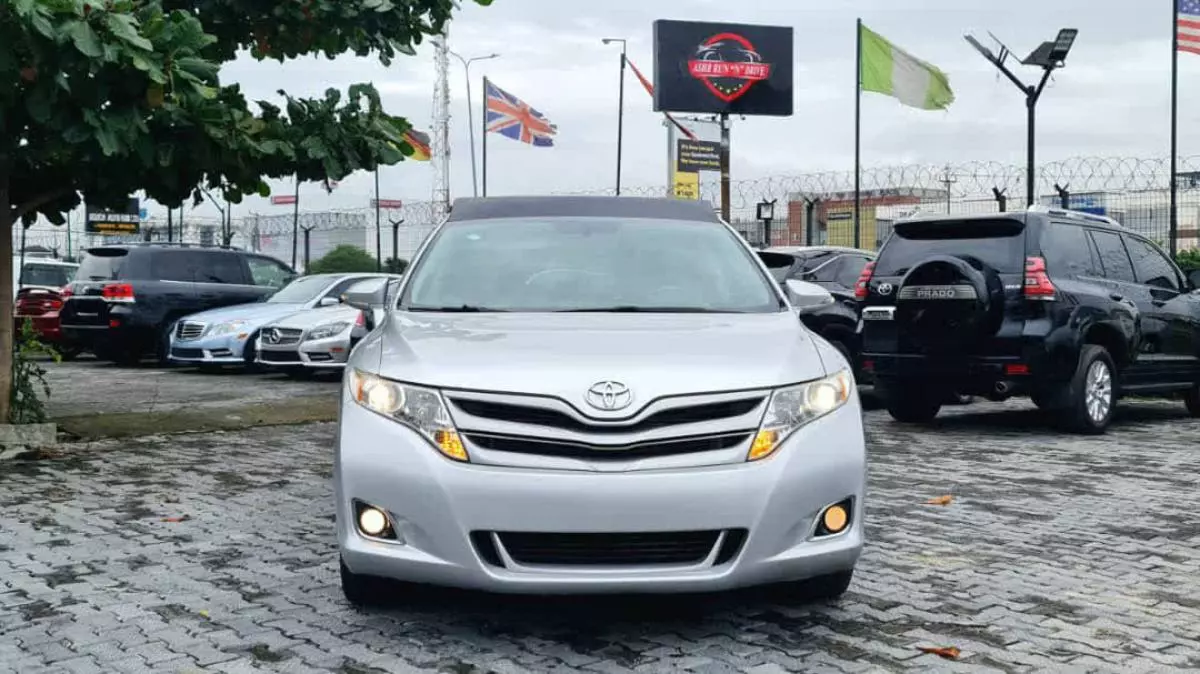 Toyota Venza   - 2013