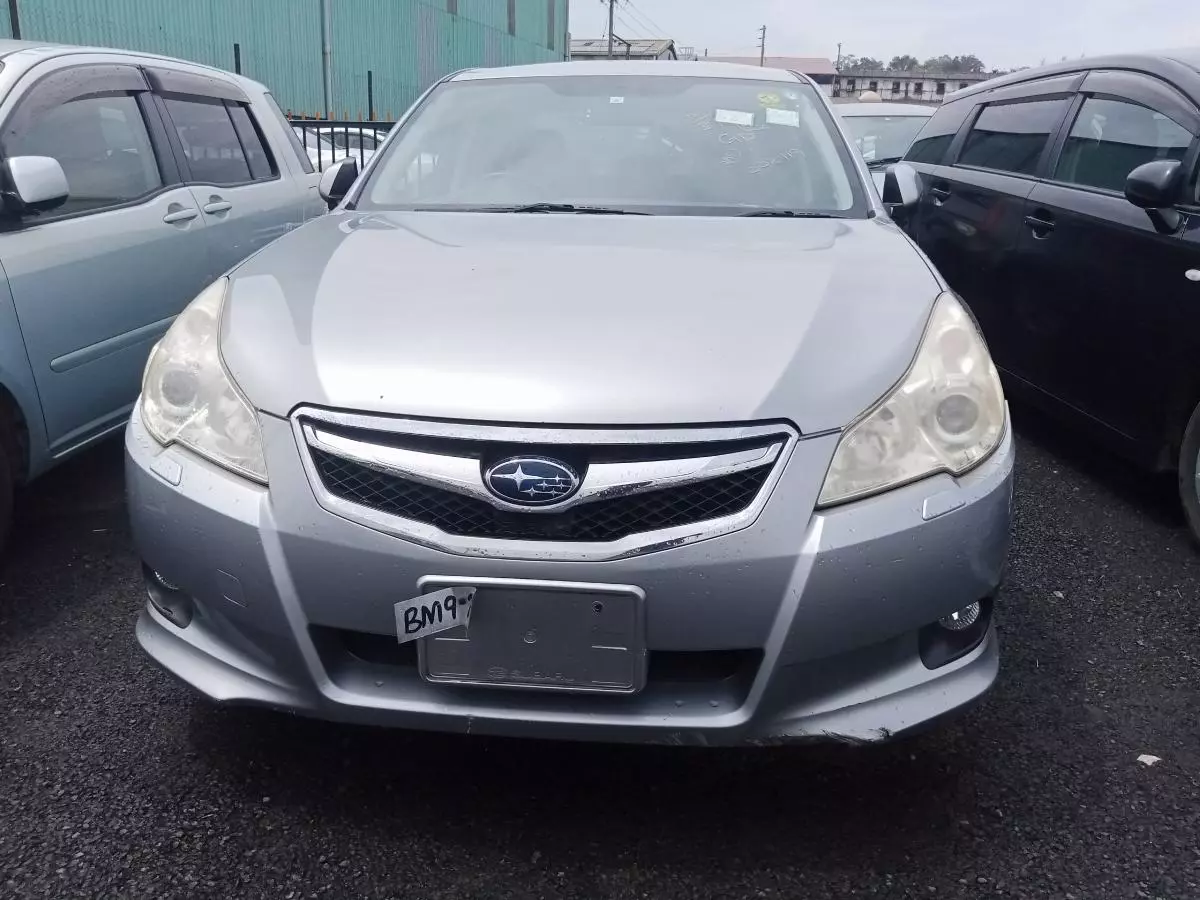 Subaru Legacy   - 2009