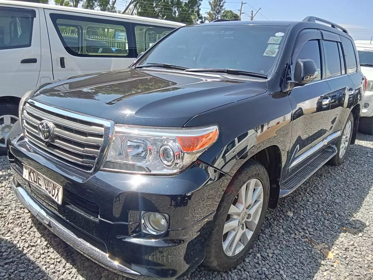 Toyota Landcruiser ZX   - 2014