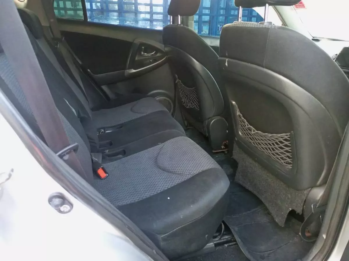 Toyota RAV 4 - 2013