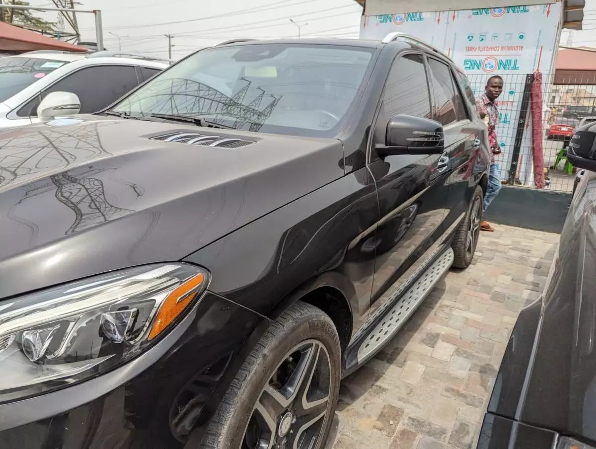 Mercedes-Benz GLE 350 - 2017