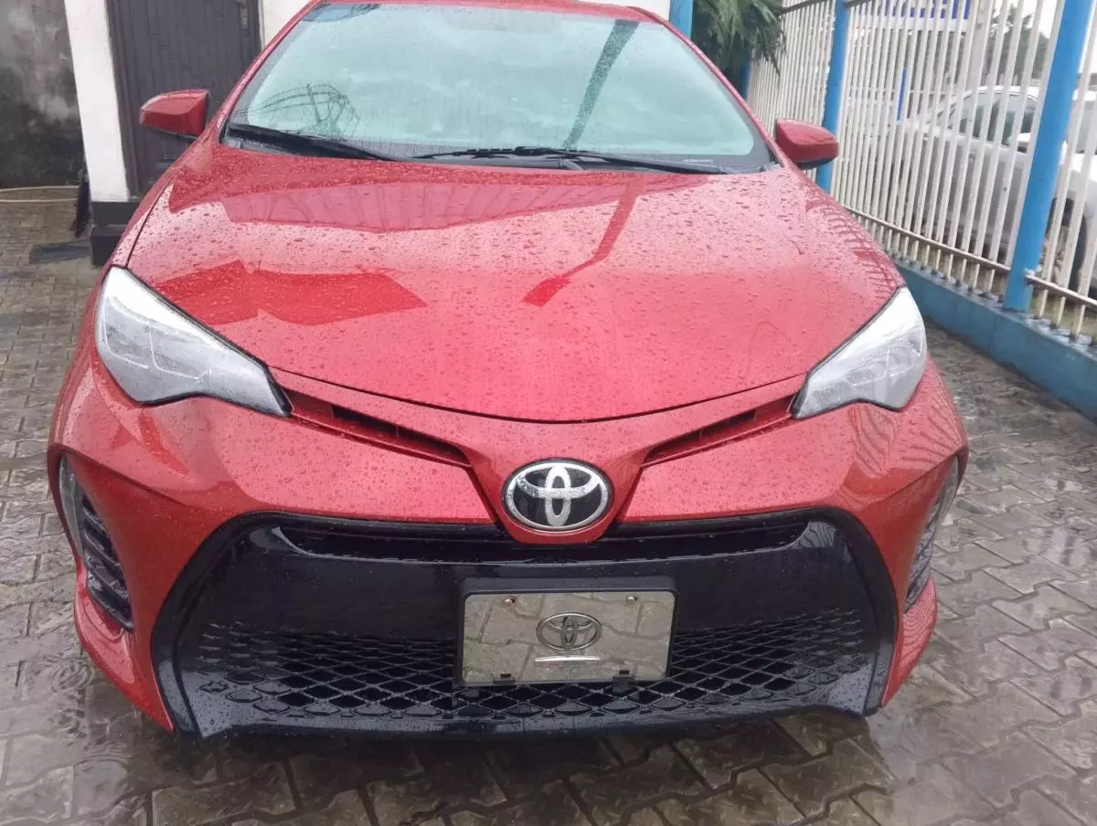 Toyota Corolla   - 2015