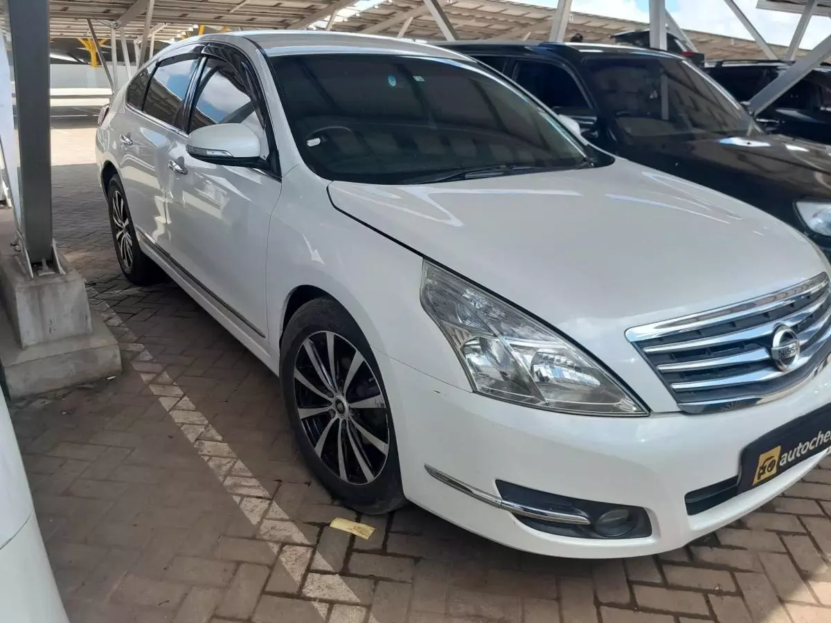 Nissan Teana   - 2014