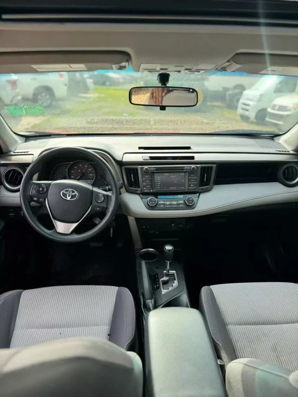 Toyota RAV 4   - 2015