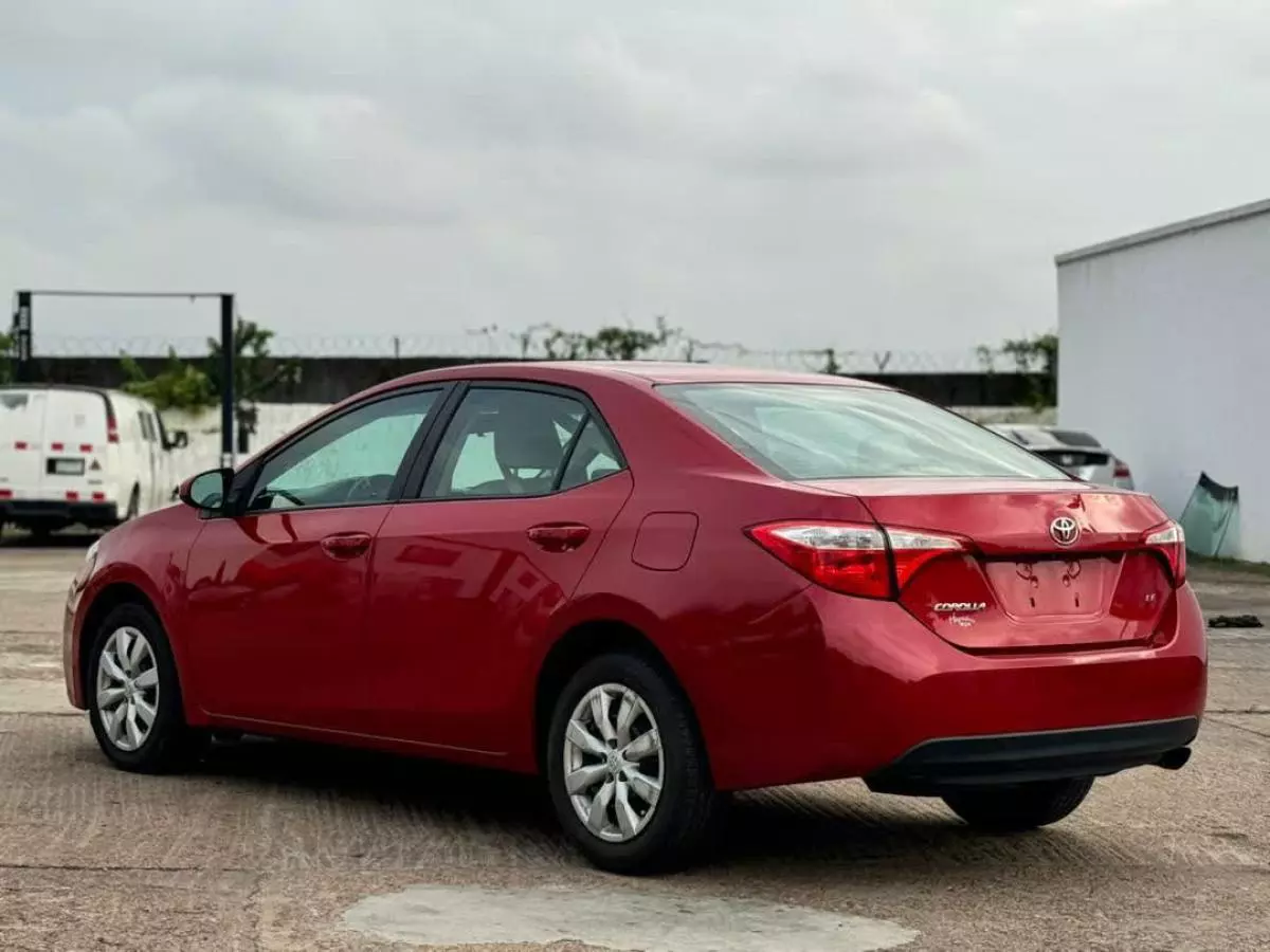 Toyota Corolla   - 2015