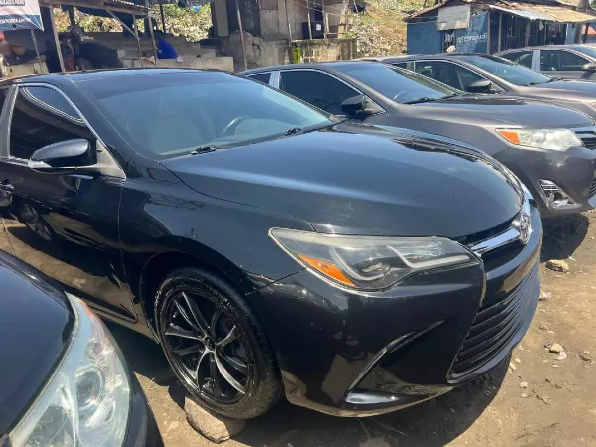 Toyota Camry   - 2015