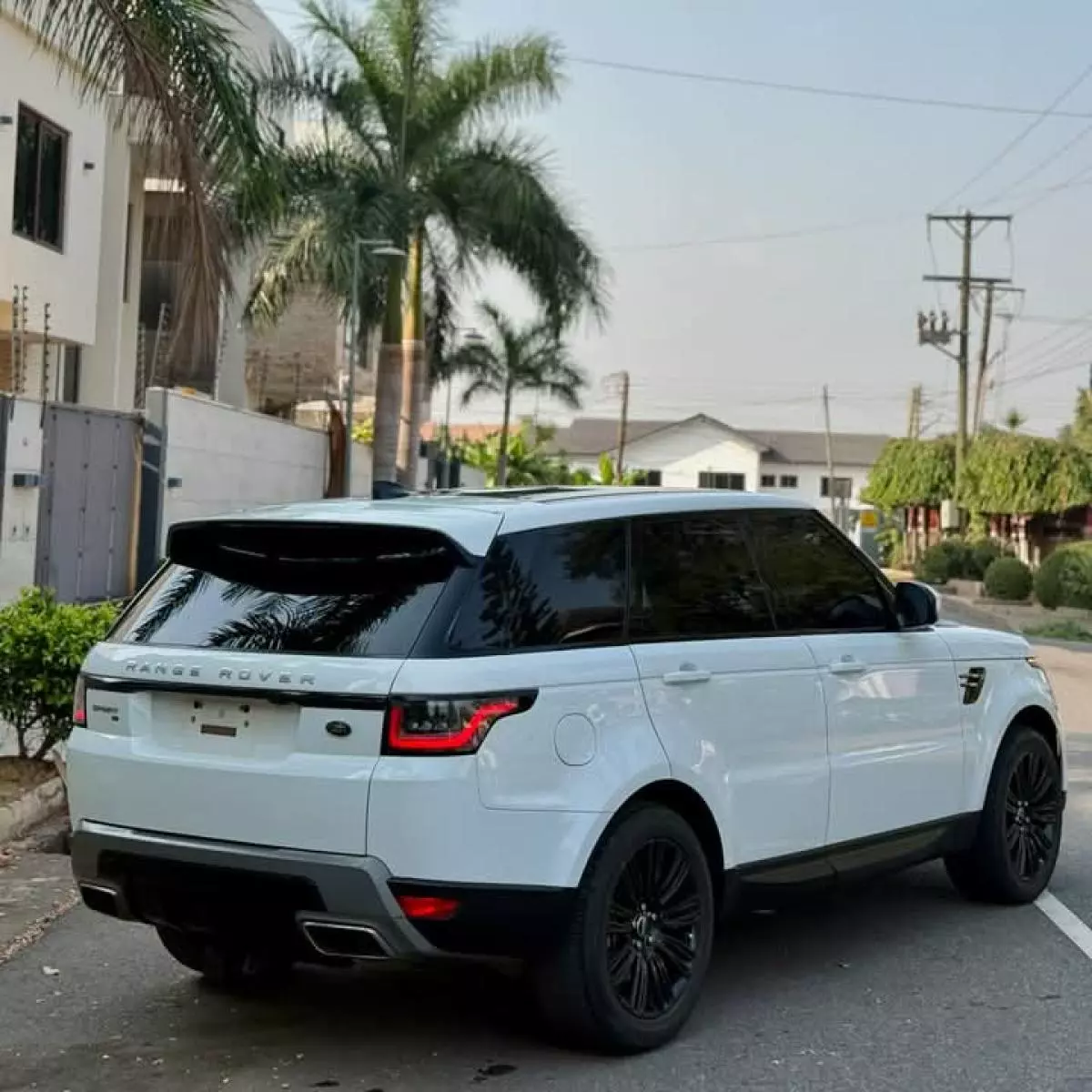 Land Rover Range Rover Sport   - 2021