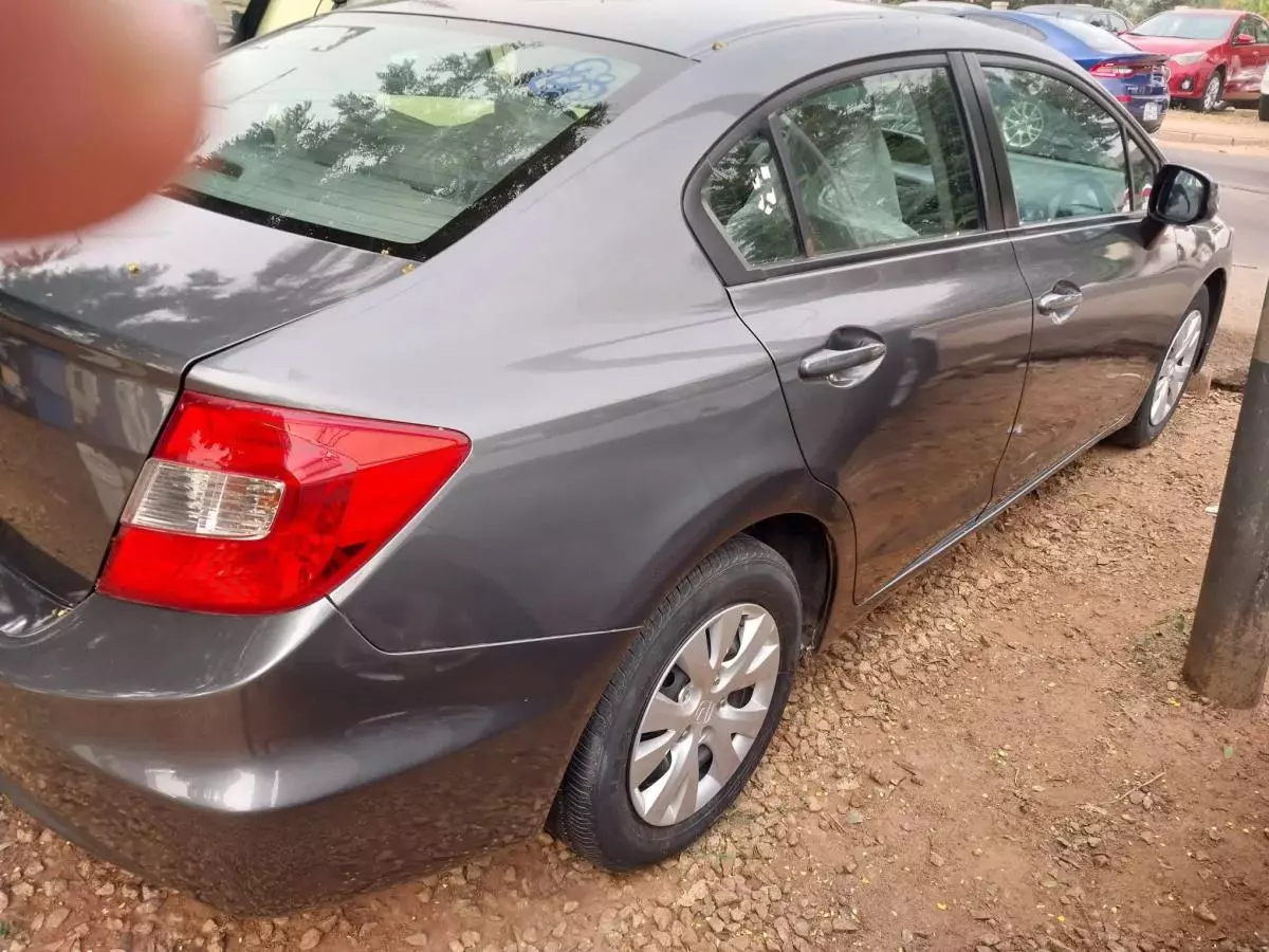 Honda Civic - 2012