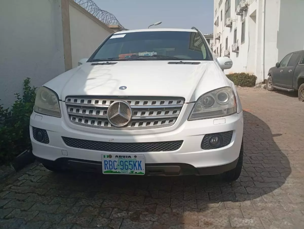 Mercedes-Benz ML 350   - 2006