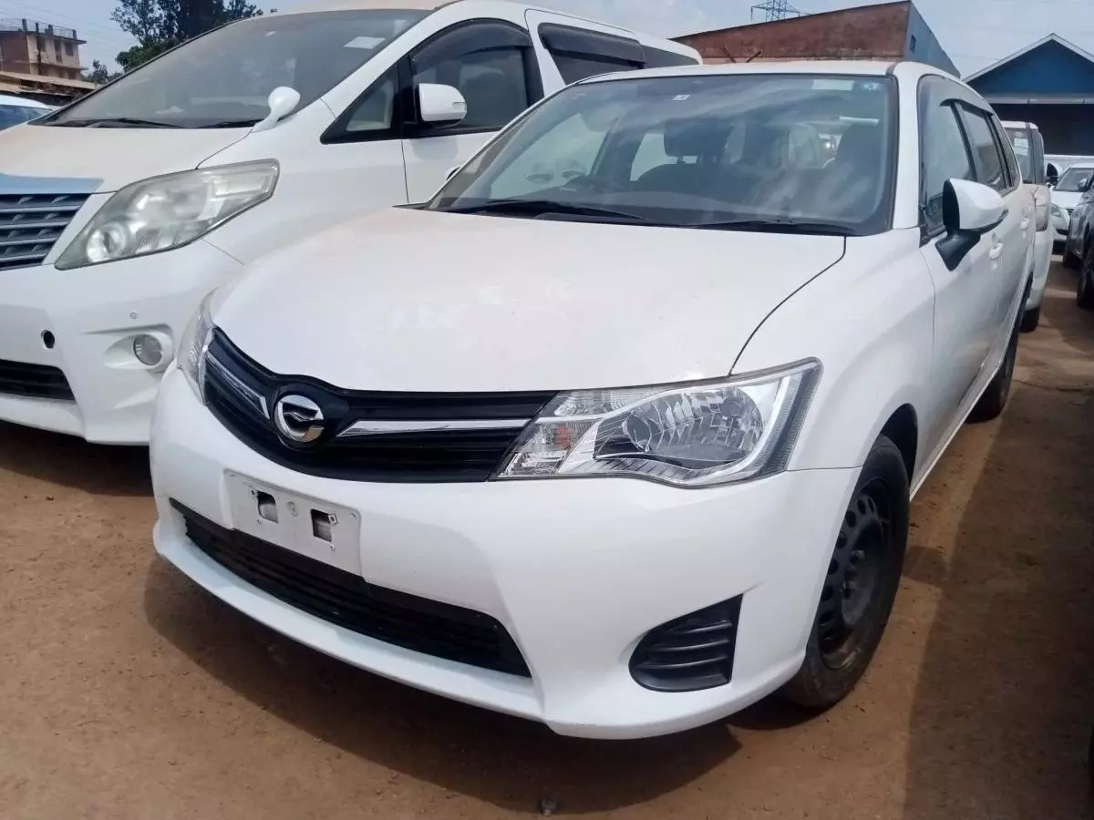 Toyota Fielder    - 2014