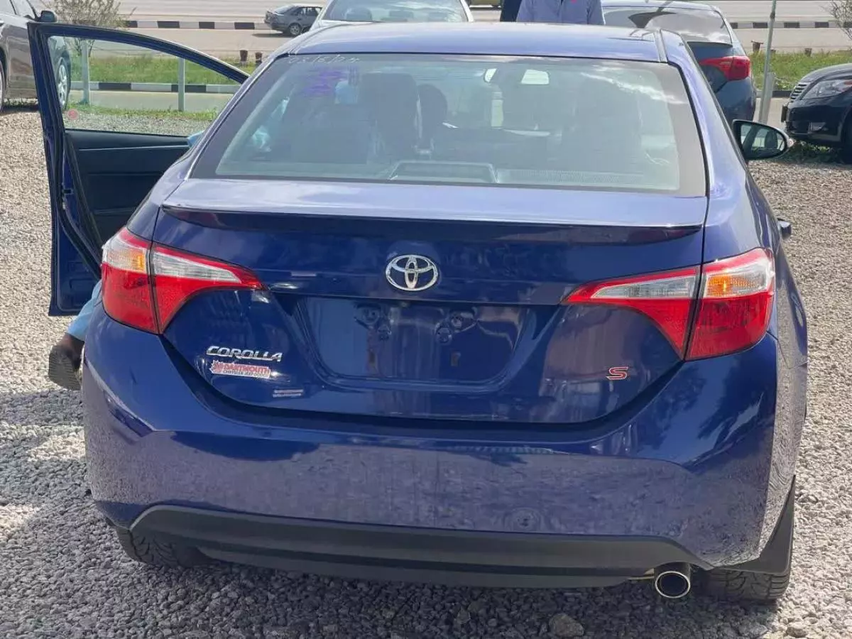 Toyota Corolla   - 2016