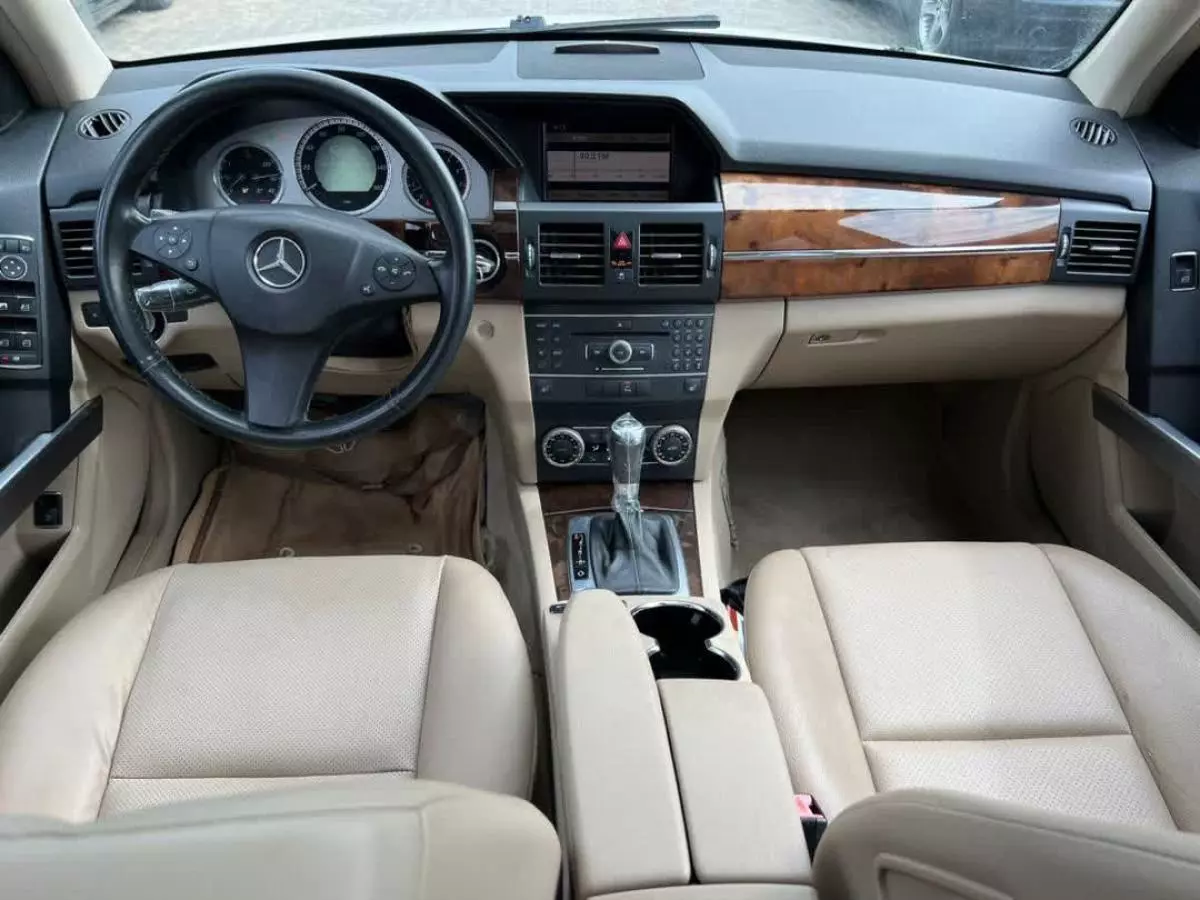 Mercedes-Benz GLK 350 - 2012