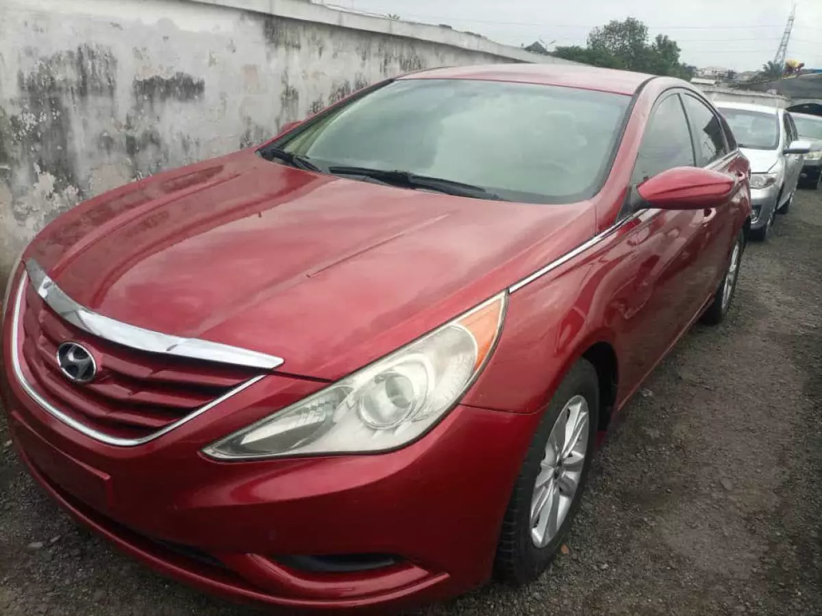 Hyundai SONATA 2,0L BVA GL - 2011