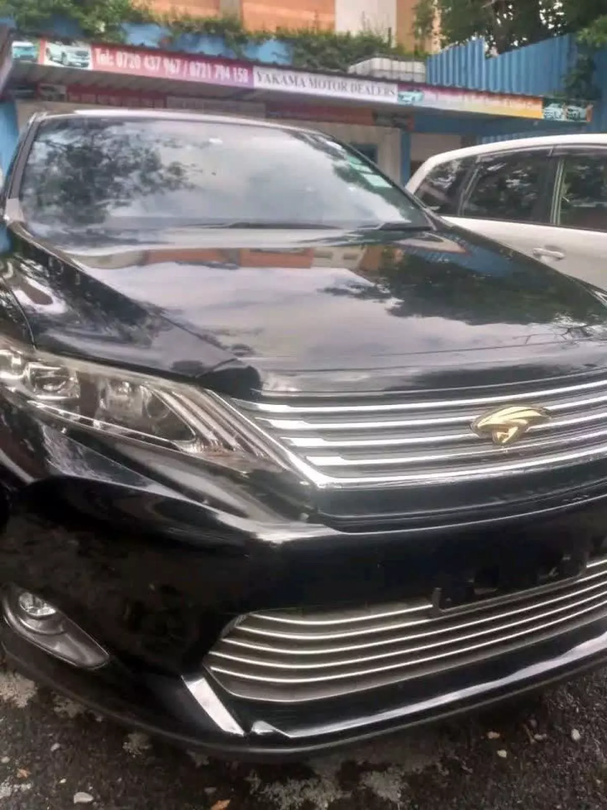 Toyota Harrier   - 2016