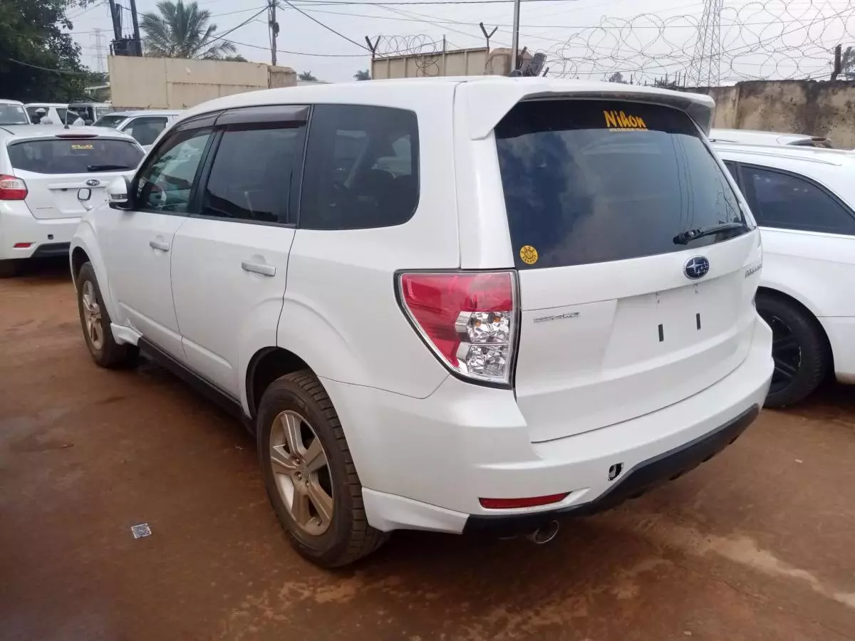 Subaru Forester   - 2011