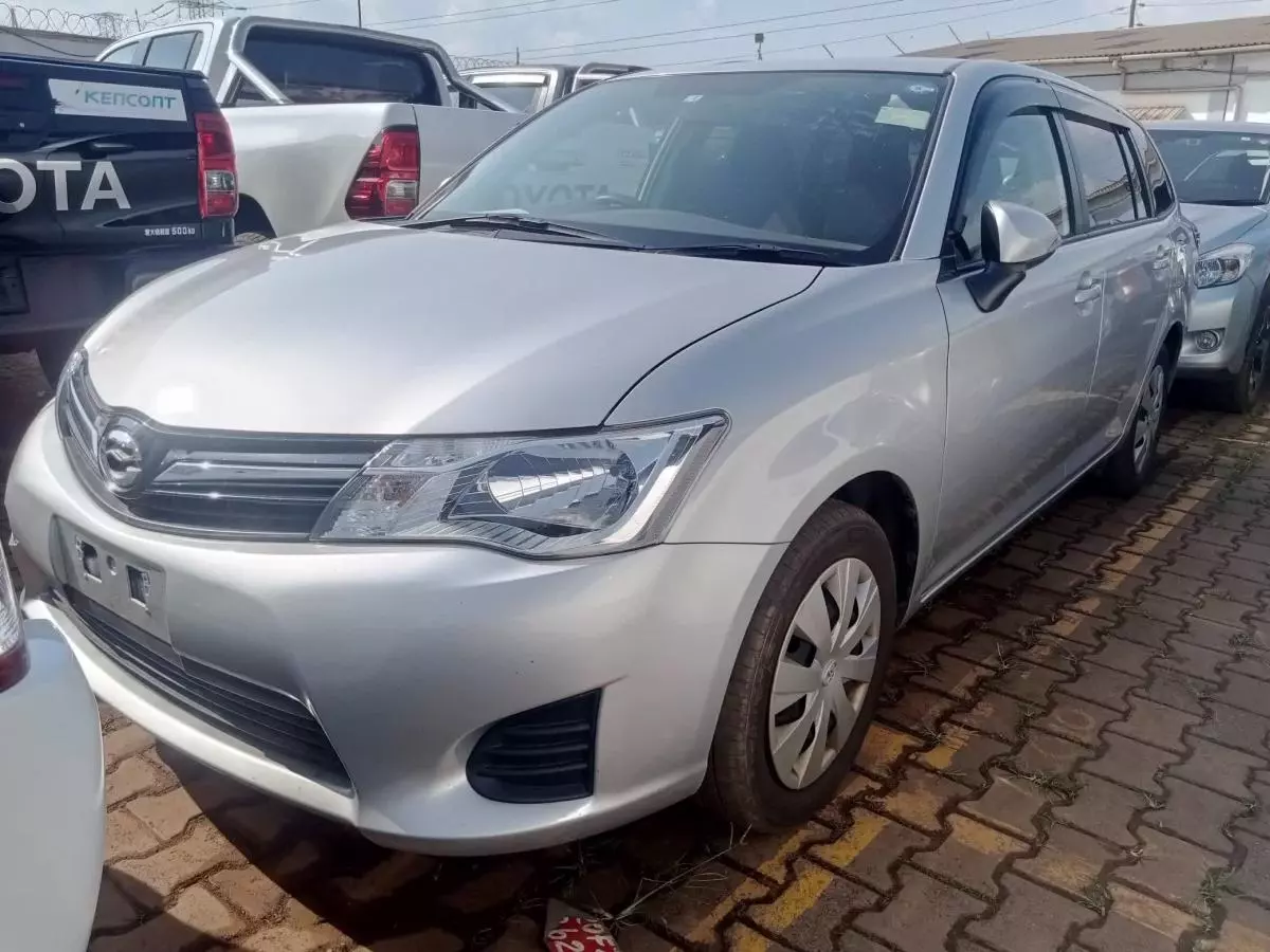 Toyota Fielder    - 2015