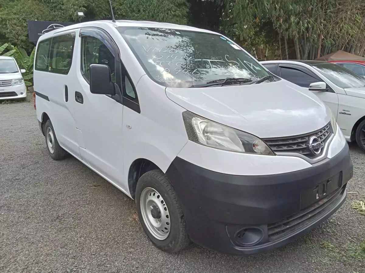 Nissan NV200   - 2017