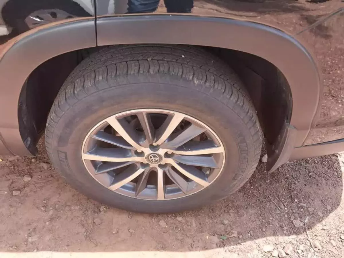 Toyota Highlander - 2019