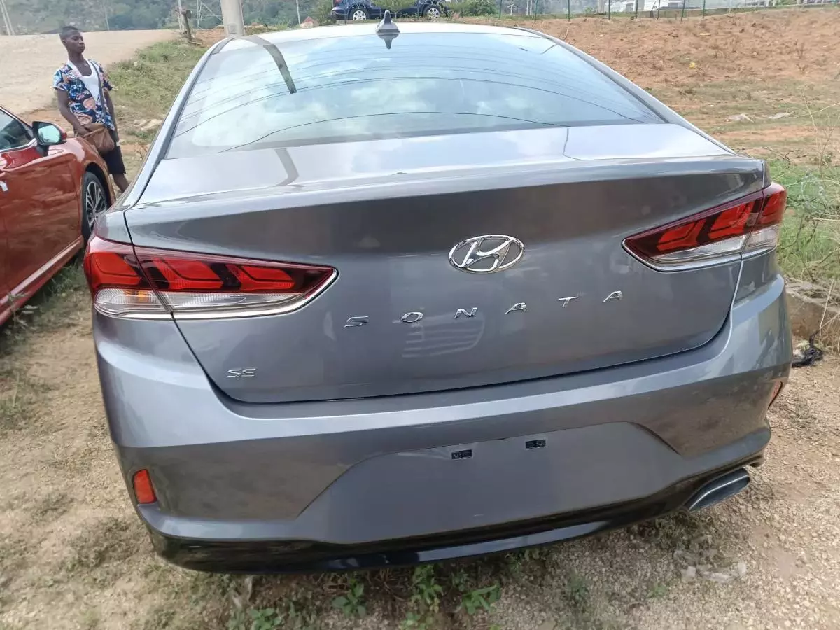 Hyundai Sonata   - 2018