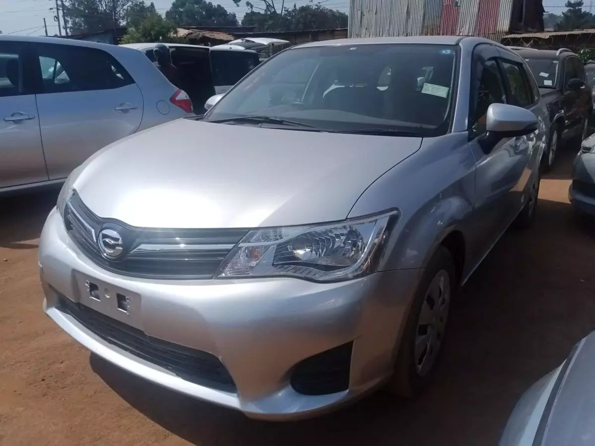 Toyota Fielder    - 2015