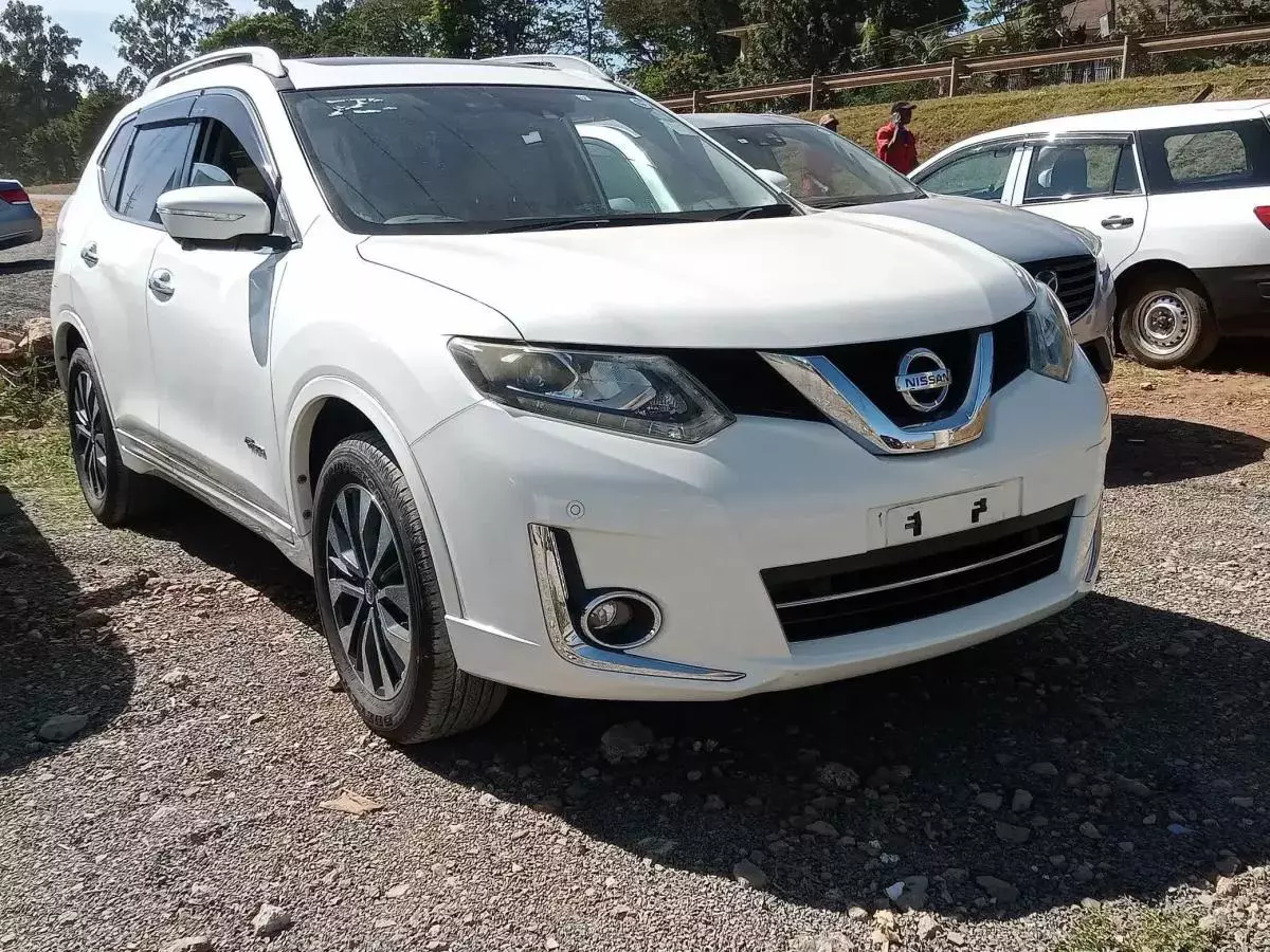 Nissan X-Trail - 2015