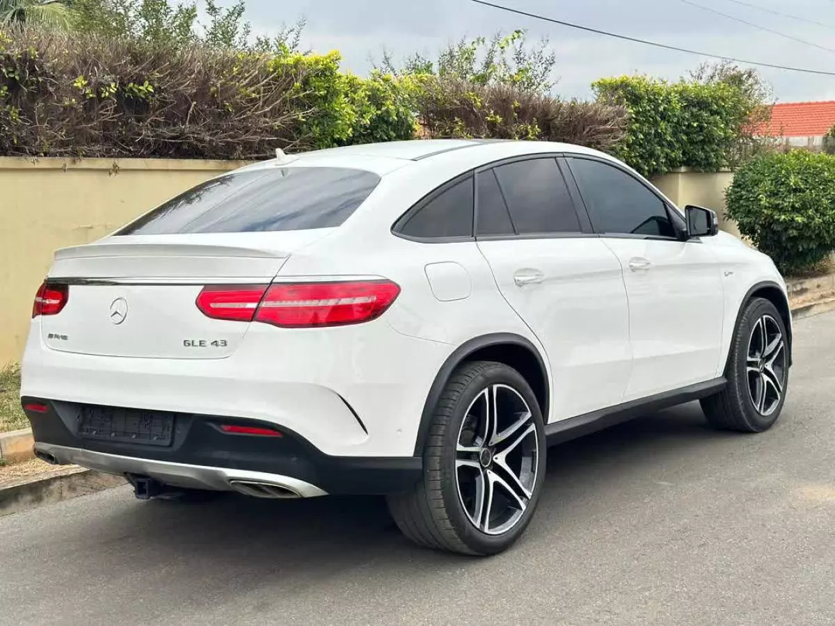 Mercedes-Benz GLE 43 AMG   - 2017