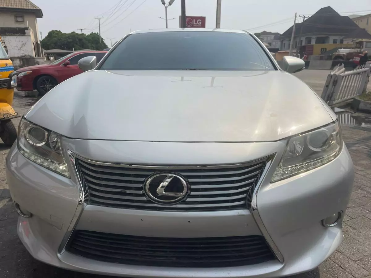 Lexus ES 350   - 2013