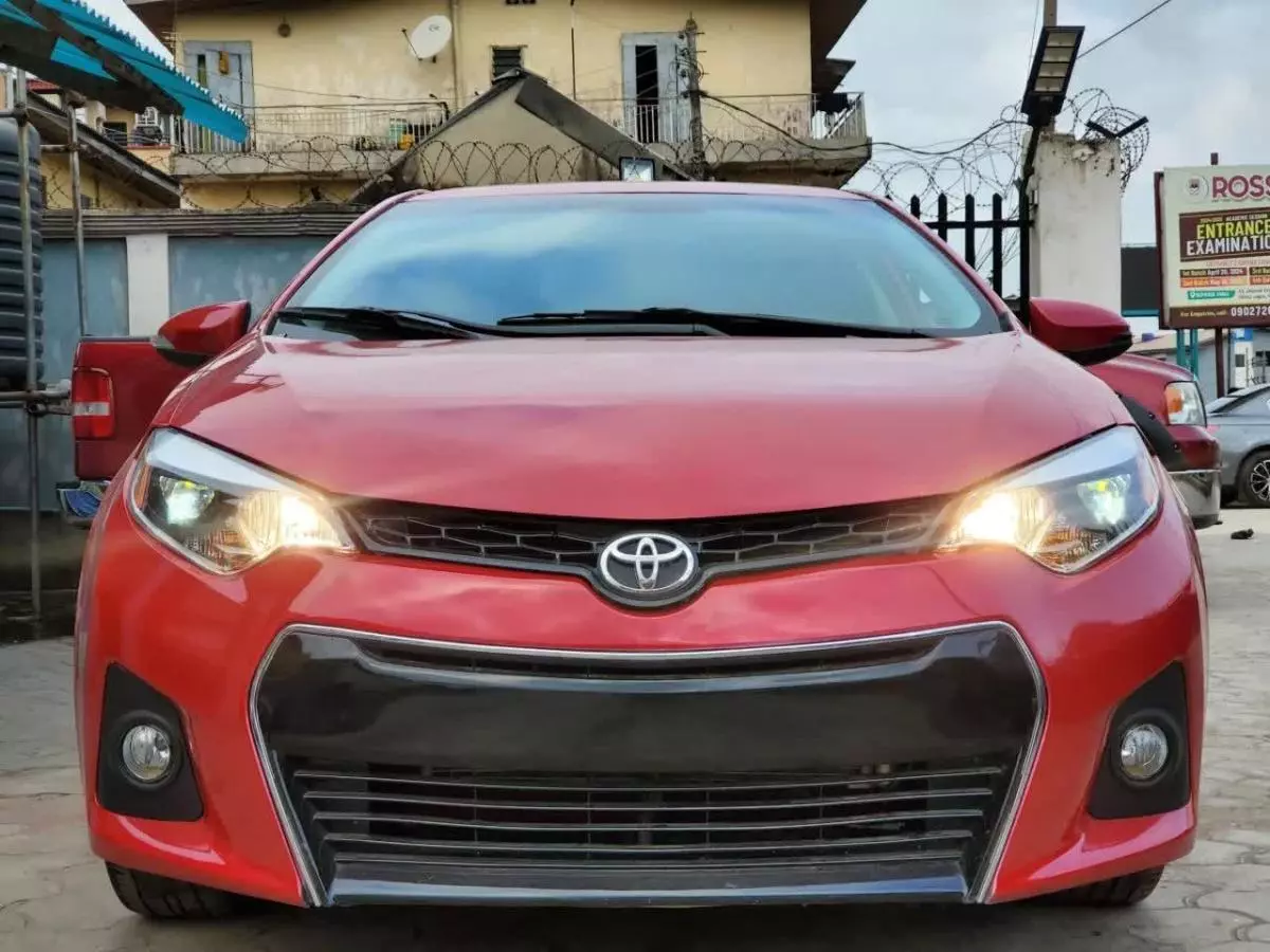 Toyota Corolla   - 2017