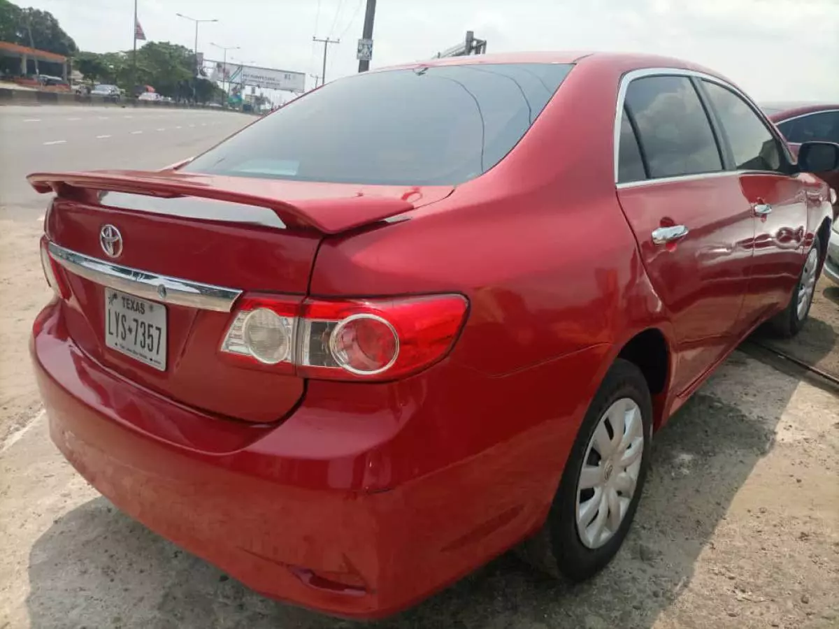 Toyota Corolla - 2012