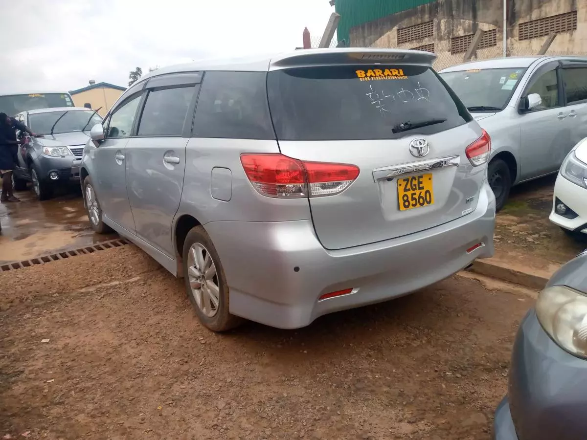 Toyota Wish - 2009