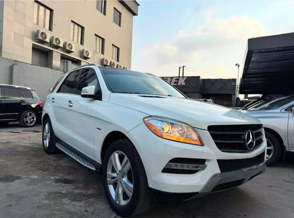 Mercedes-Benz ML 350   - 2012