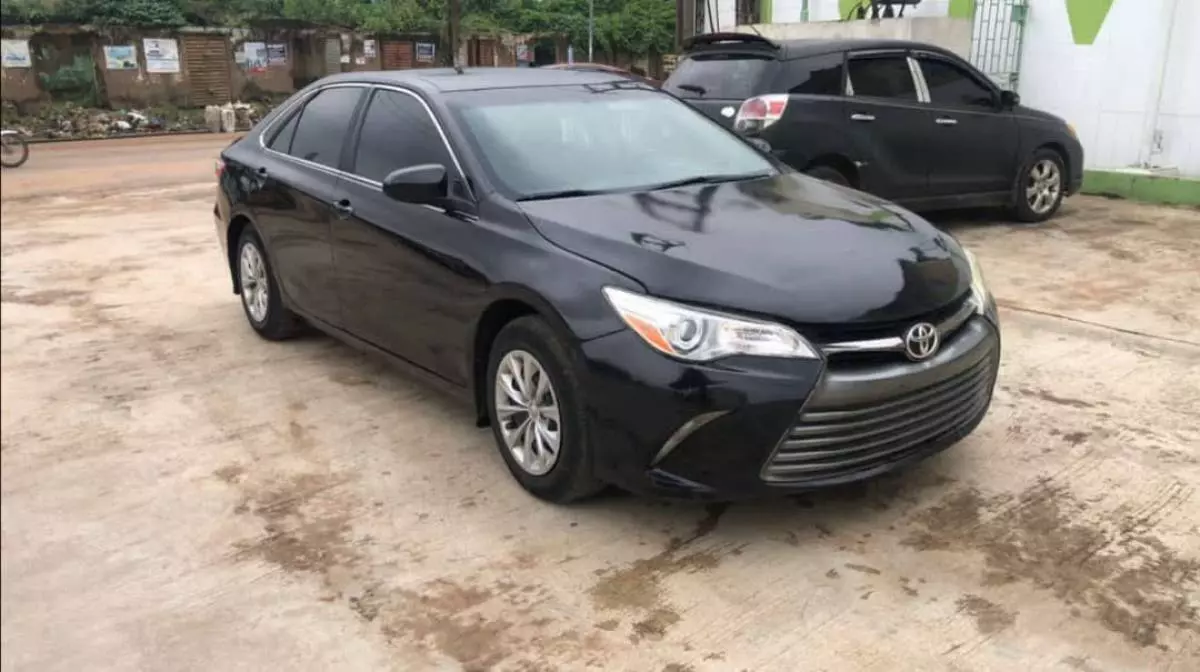 Toyota Camry   - 2015