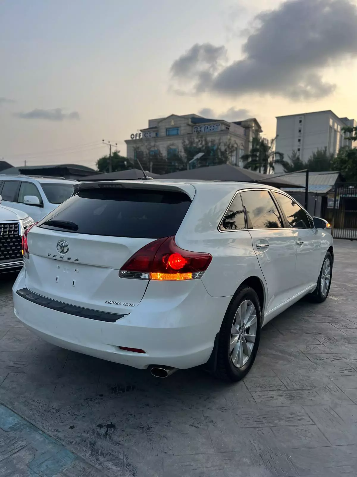 Toyota Venza   - 2014