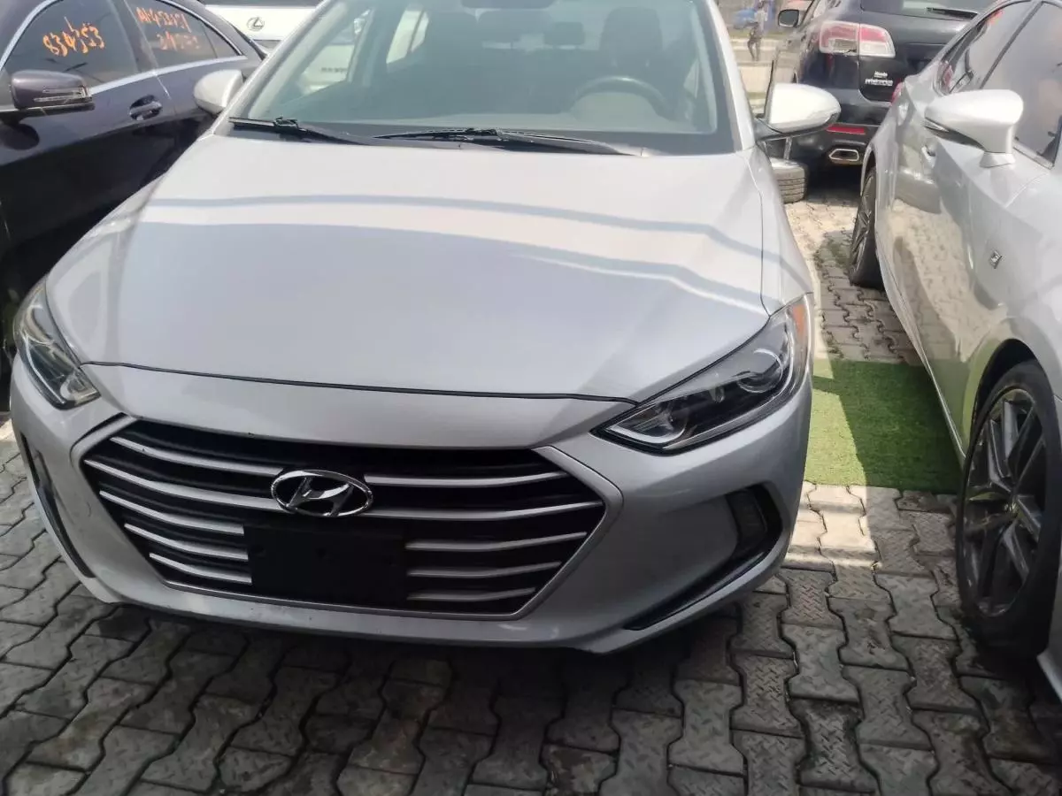 Hyundai Elantra   - 2017