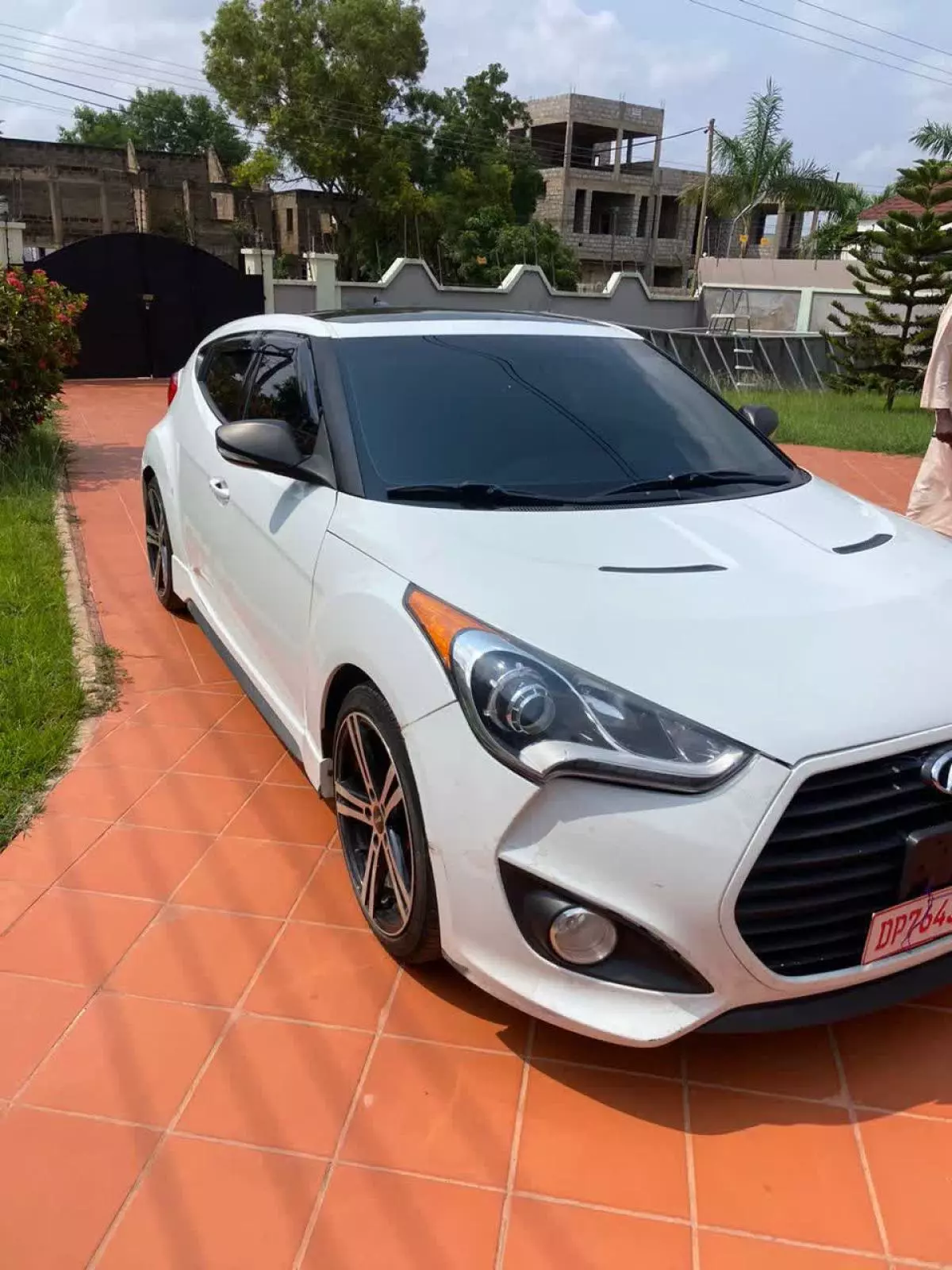 Hyundai Veloster   - 2014