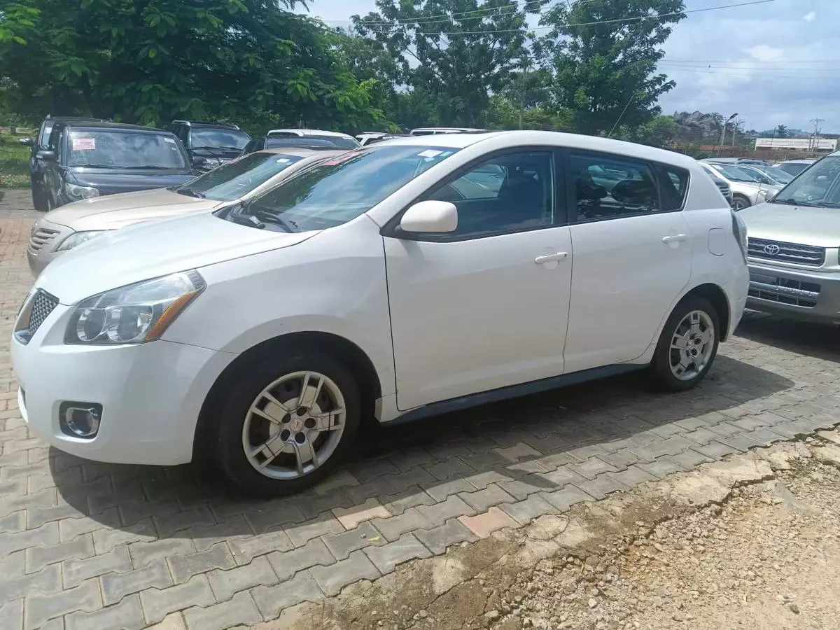 Pontiac Vibe - 2010
