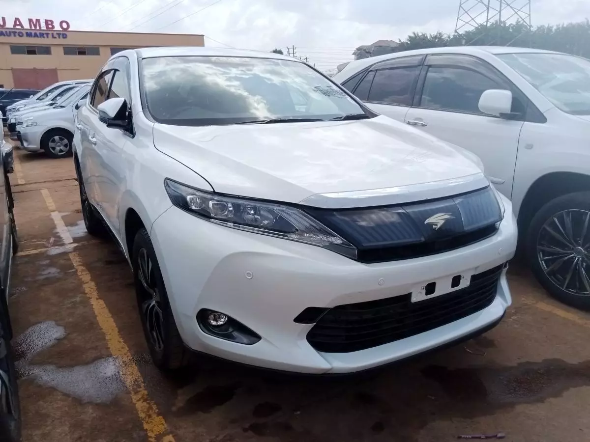 Toyota Harrier   - 2015