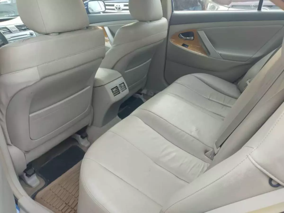 Toyota Camry - 2007