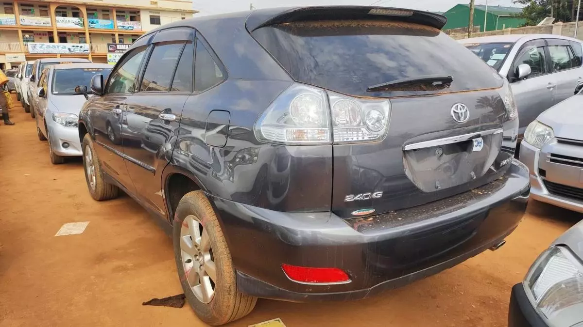 Toyota Harrier   - 2009