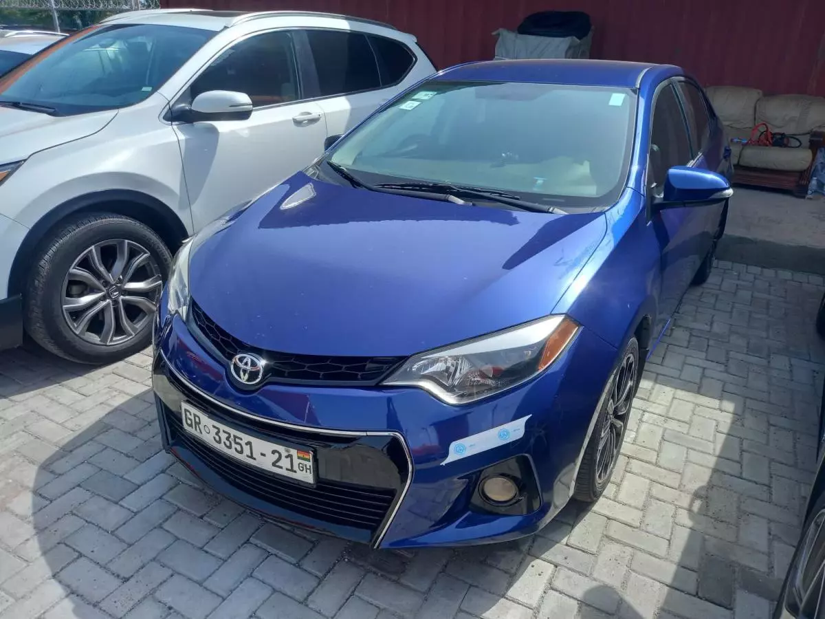 Toyota Corolla   - 2016