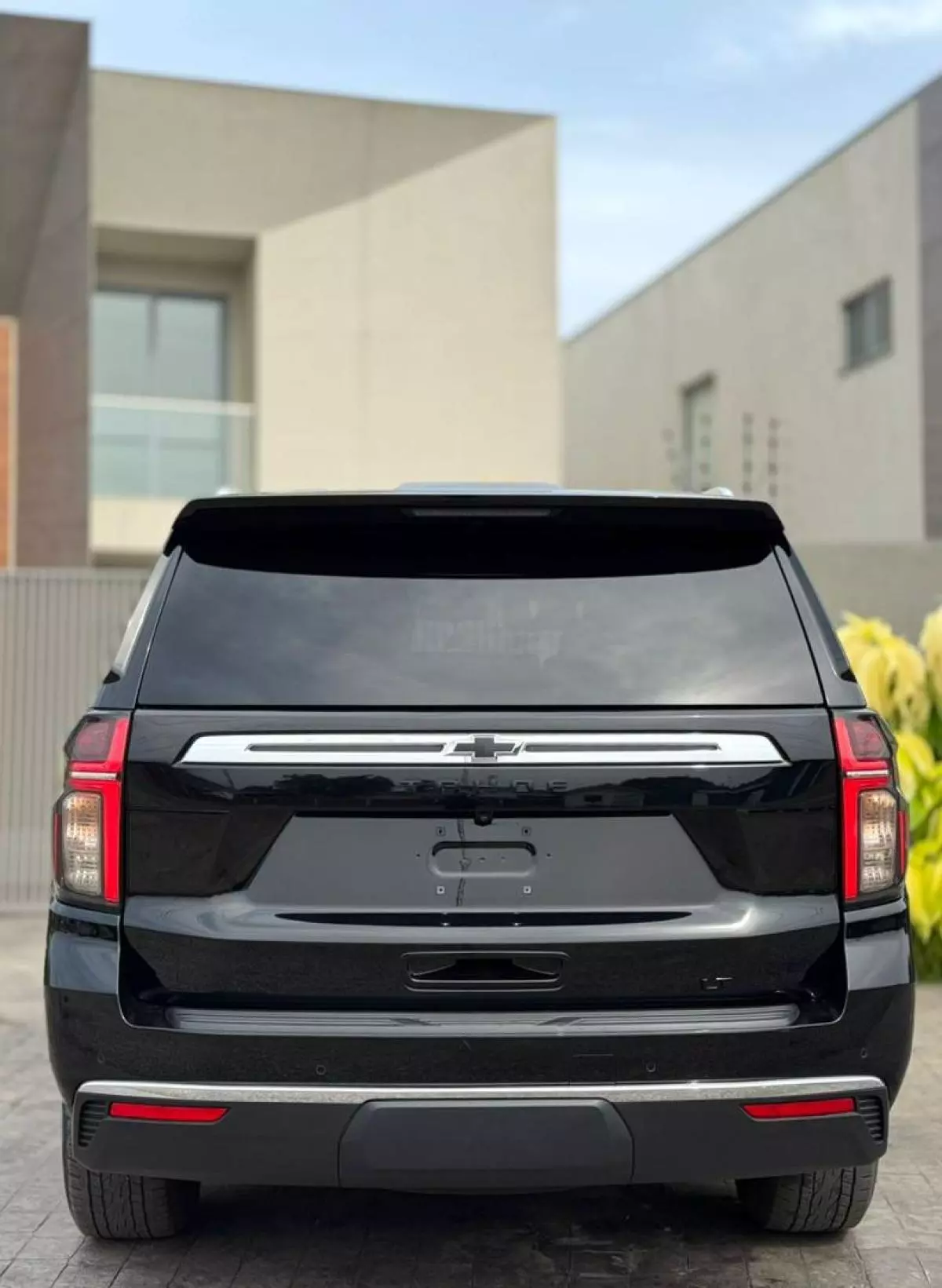 Chevrolet Tahoe   - 2022