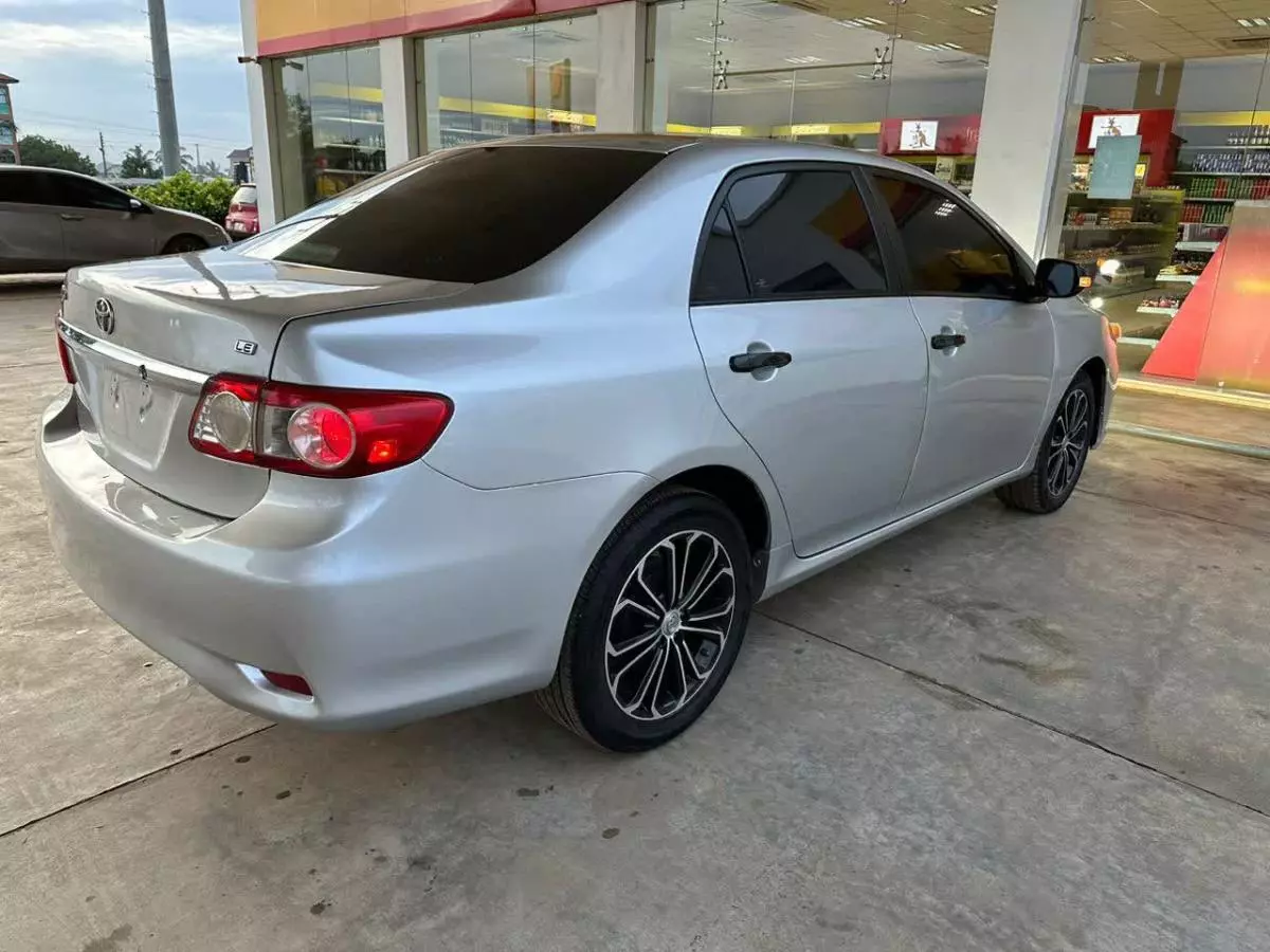 Toyota Corolla   - 2013