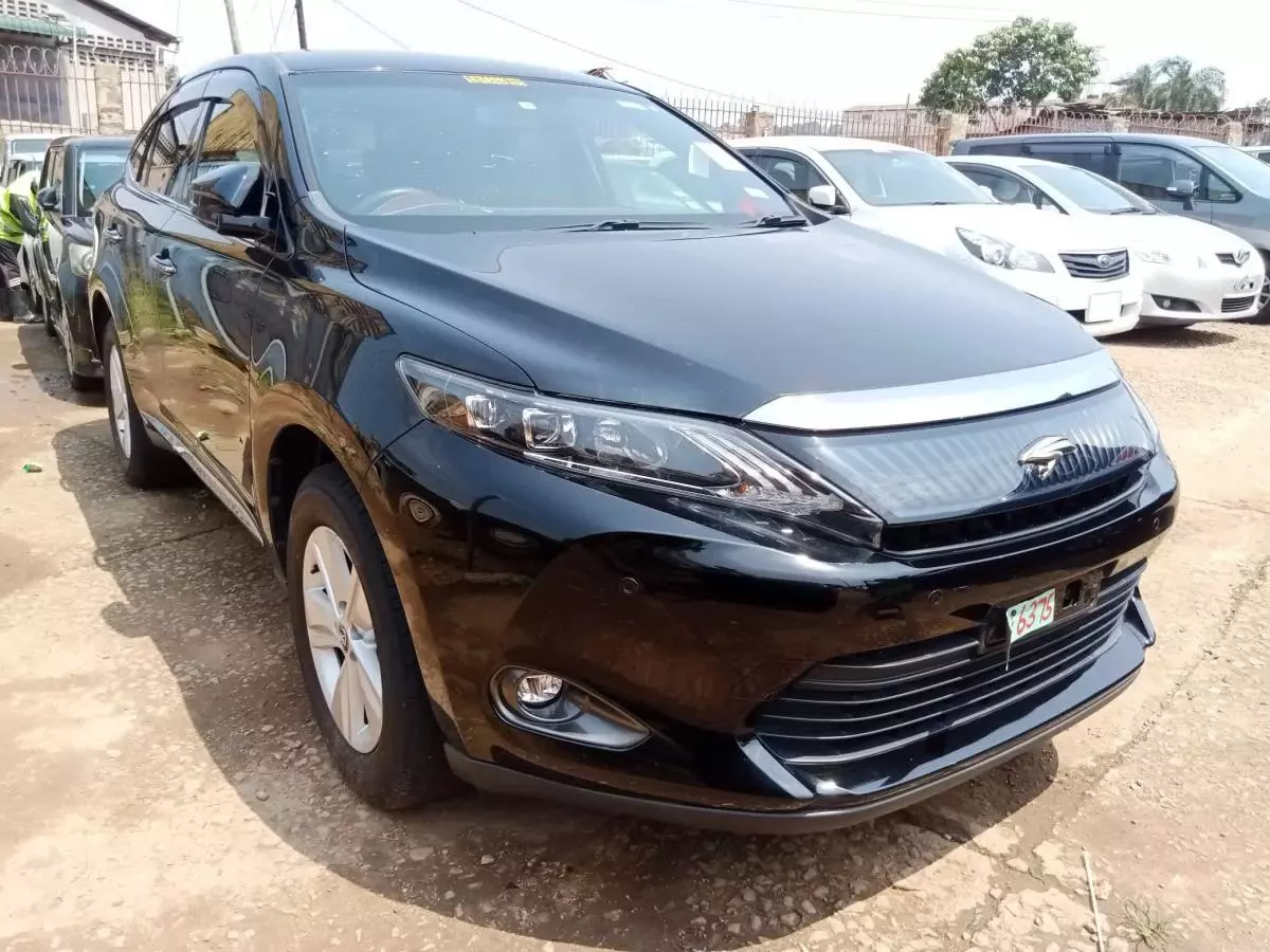 Toyota Harrier   - 2015