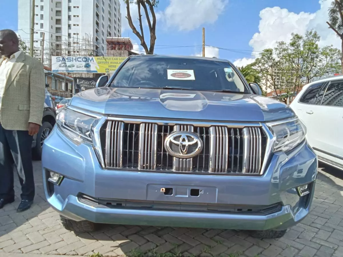 Toyota Landcruiser prado TX   - 2011