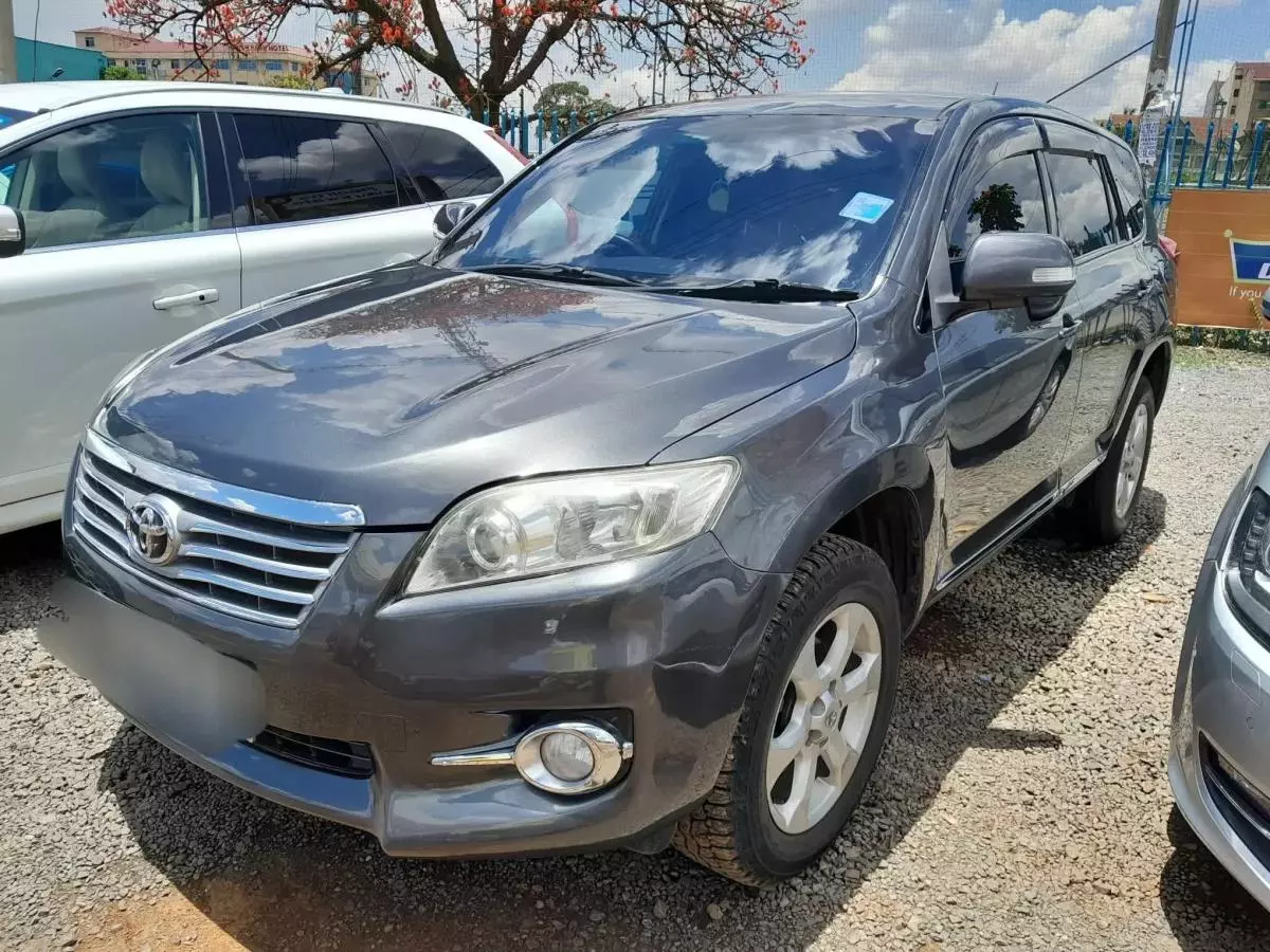 Toyota Vanguard  - 2012