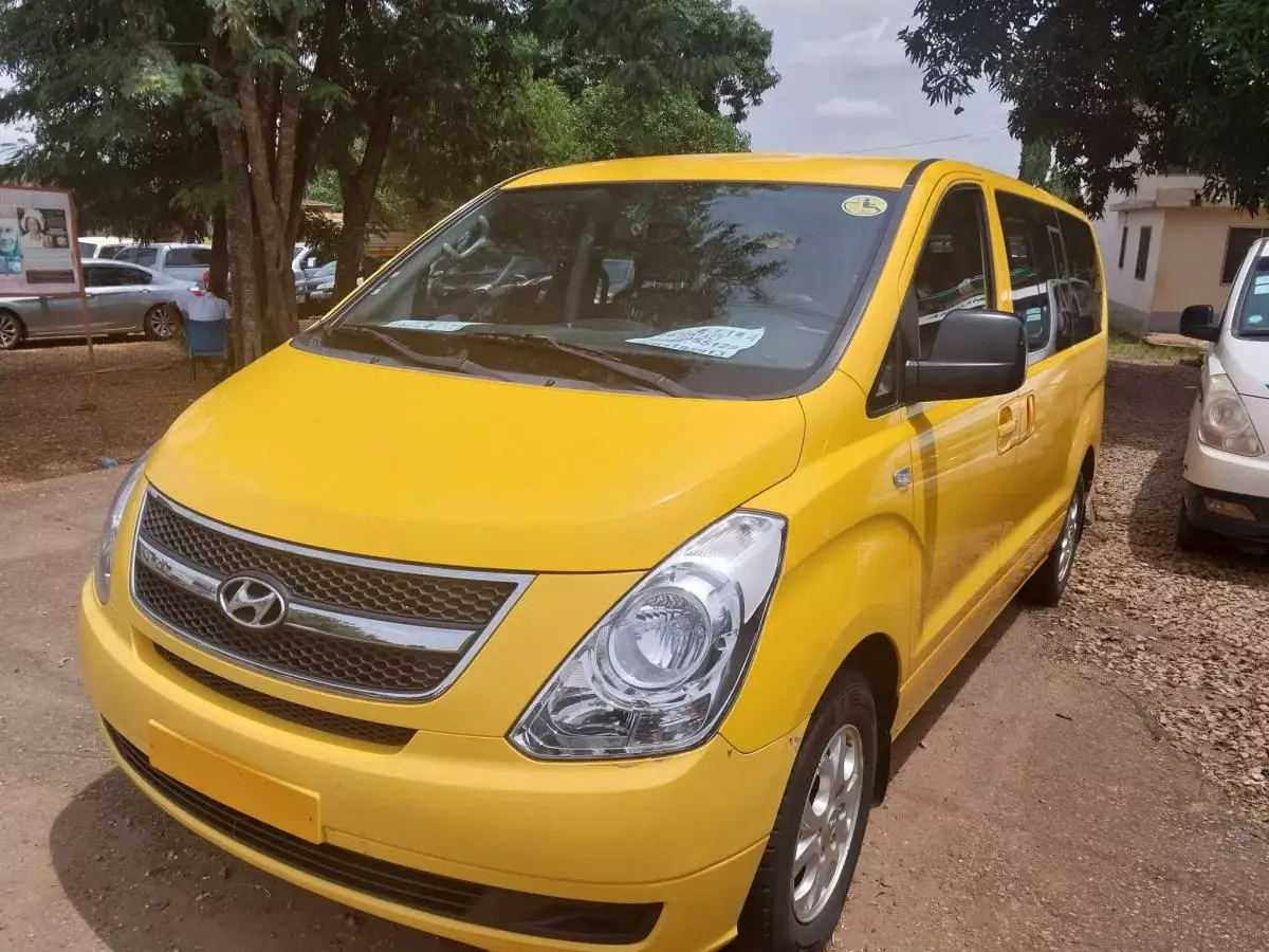 Hyundai H-1 Starex   - 2014