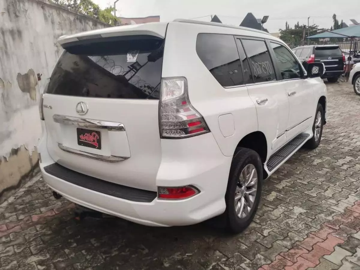 Lexus GX 460   - 2014