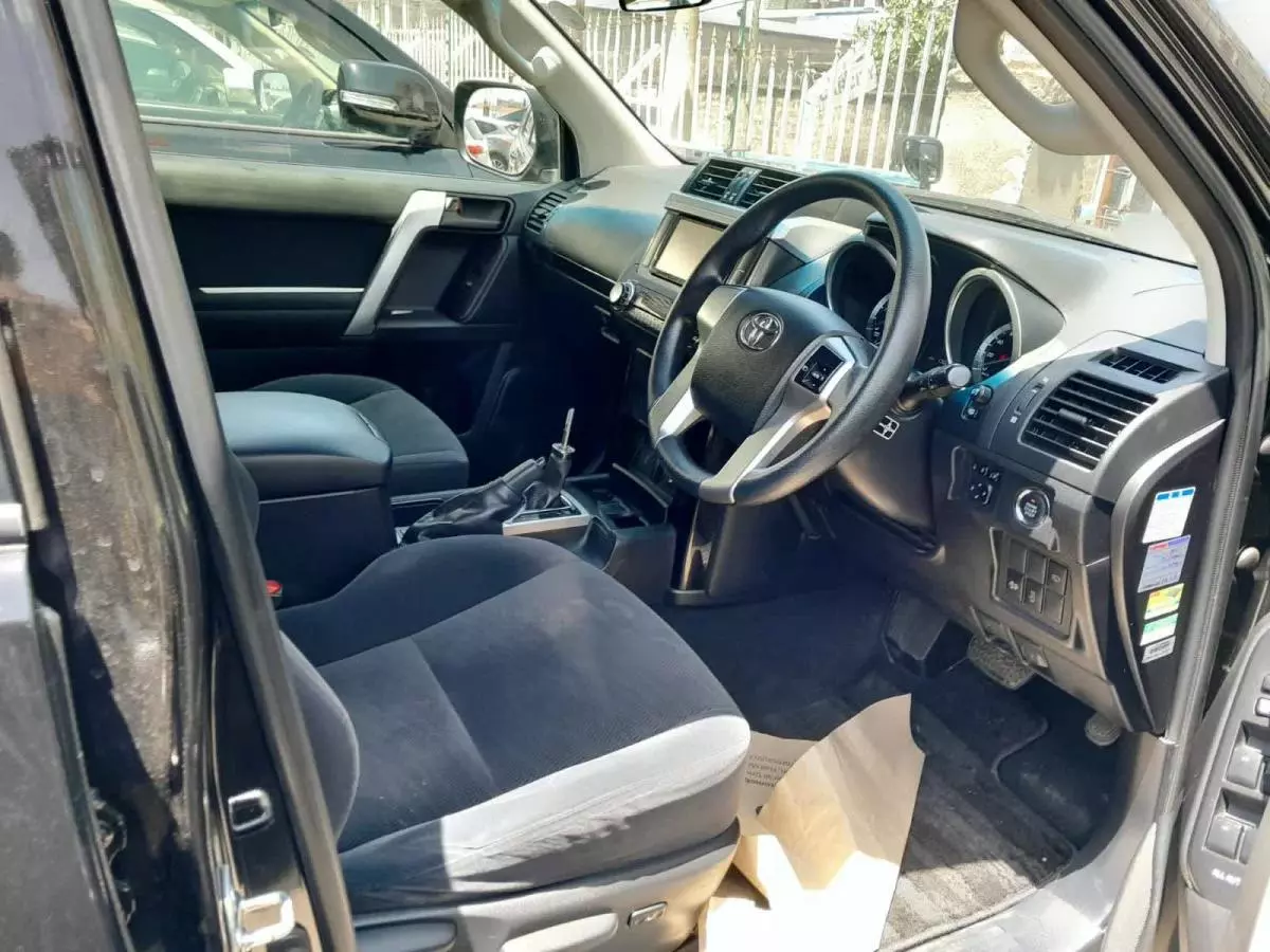 Toyota Landcruiser prado TX - 2015