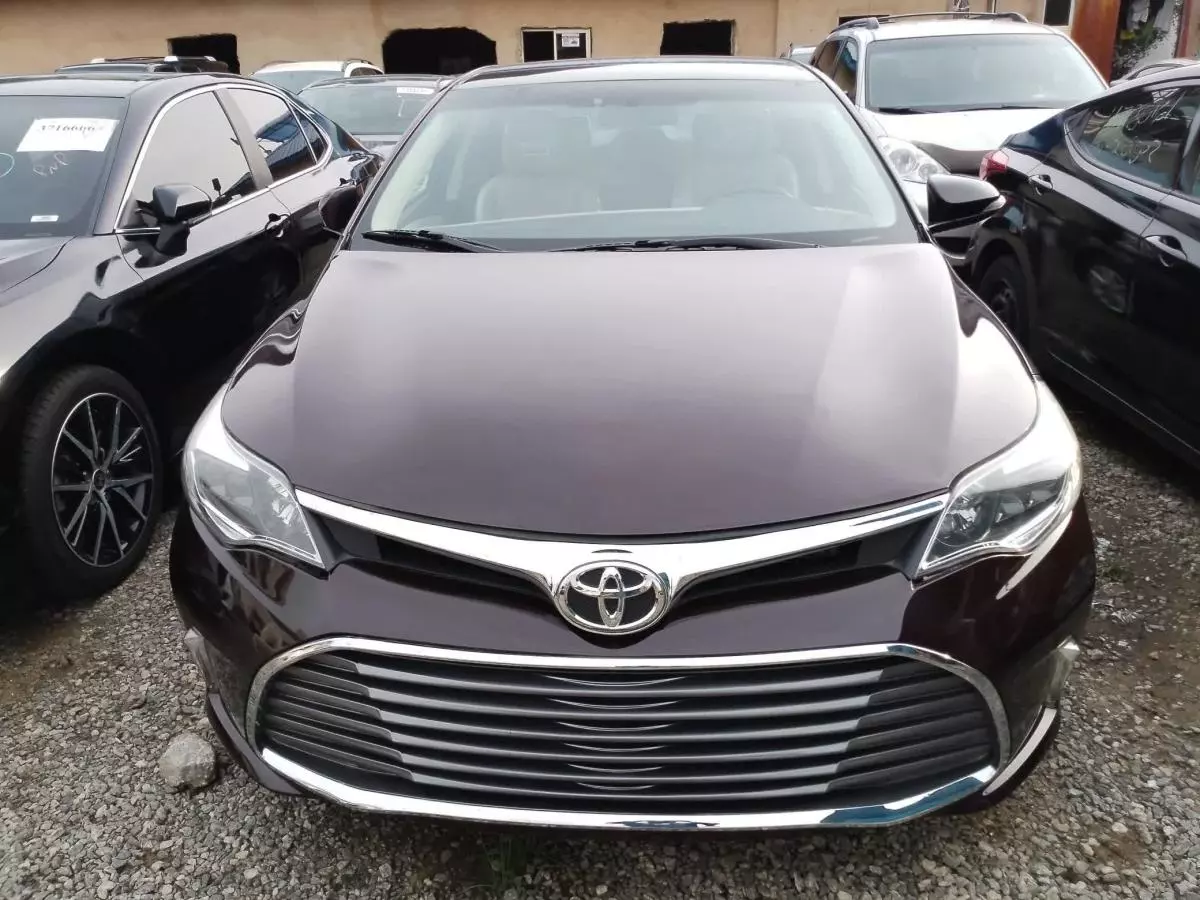 Toyota Avalon   - 2015