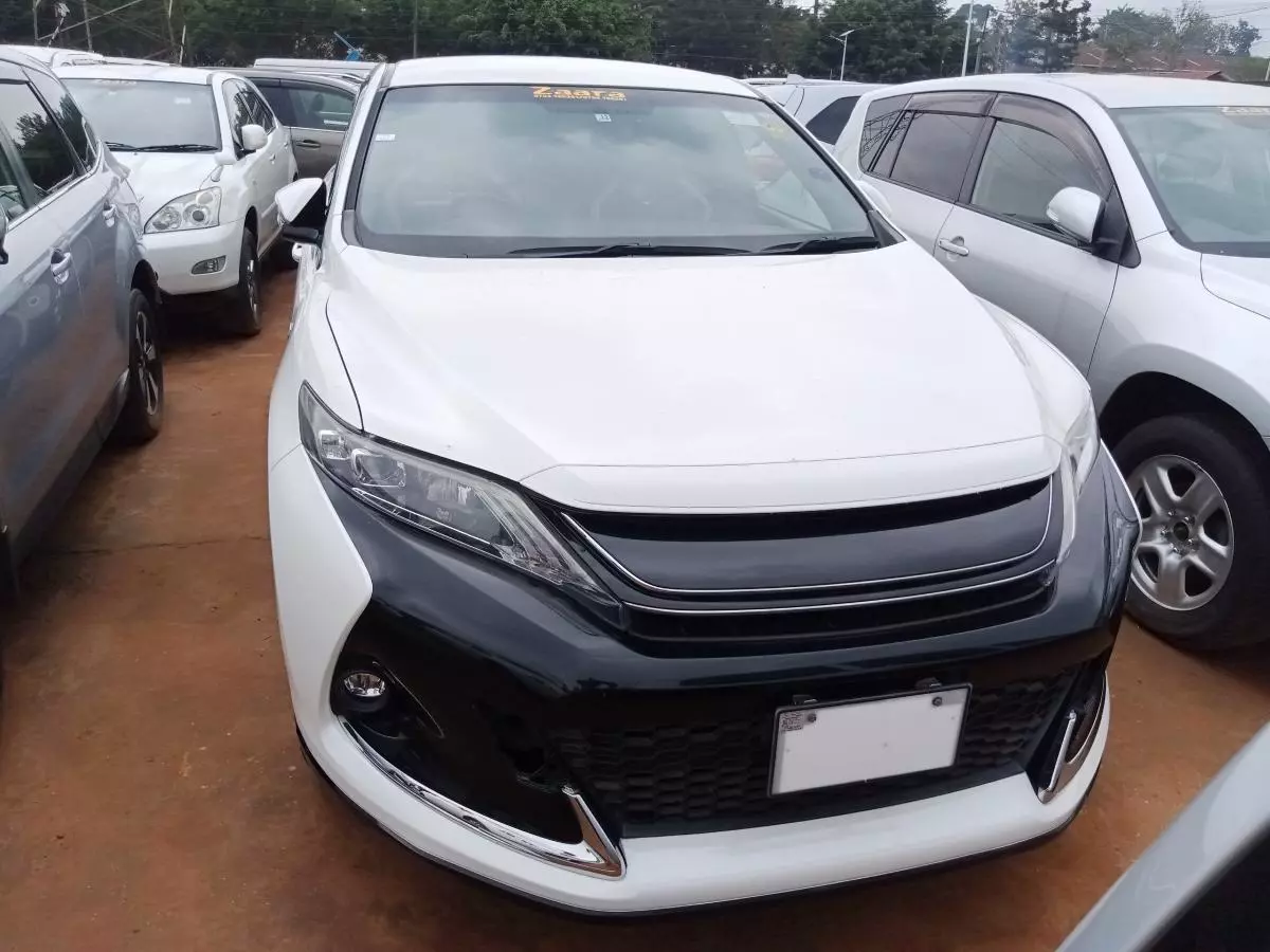 Toyota Harrier   - 2015